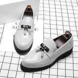 Italy Luxury Brand Loafers Men Shoes Tassel Men Designer Shoes British Style Lacquered Leather Shoes Thick Bottom Wedding Shoes