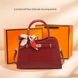 Fancy Red Middle-Aged Mother Bag Accessible Luxury Handbag 2025 Autumn Easiest for Match Fashion Wedding Bag Large-Capacity Crossbody Bag