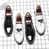 Italy Luxury Brand Loafers Men Shoes Tassel Men Designer Shoes British Style Lacquered Leather Shoes Thick Bottom Wedding Shoes
