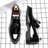 Italy Luxury Brand Loafers Men Shoes Tassel Men Designer Shoes British Style Lacquered Leather Shoes Thick Bottom Wedding Shoes