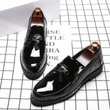 Italy Luxury Brand Loafers Men Shoes Tassel Men Designer Shoes British Style Lacquered Leather Shoes Thick Bottom Wedding Shoes