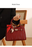 Fancy Red Middle-Aged Mother Bag Accessible Luxury Handbag 2025 Autumn Easiest for Match Fashion Wedding Bag Large-Capacity Crossbody Bag